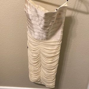 Bebe body con medium new cream dress